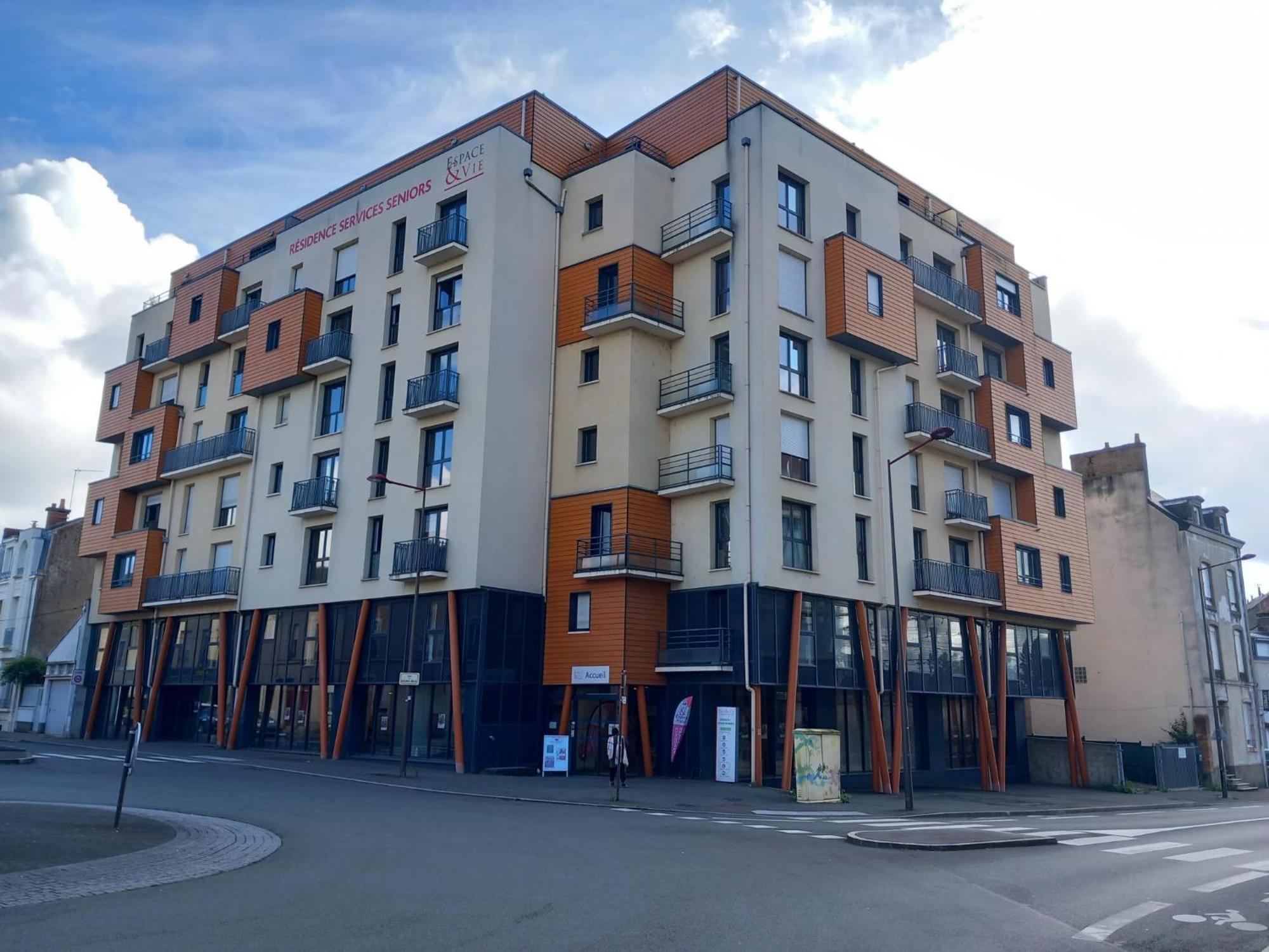 Residence Services Seniors Espace Et Vie Le Mans Esterno foto