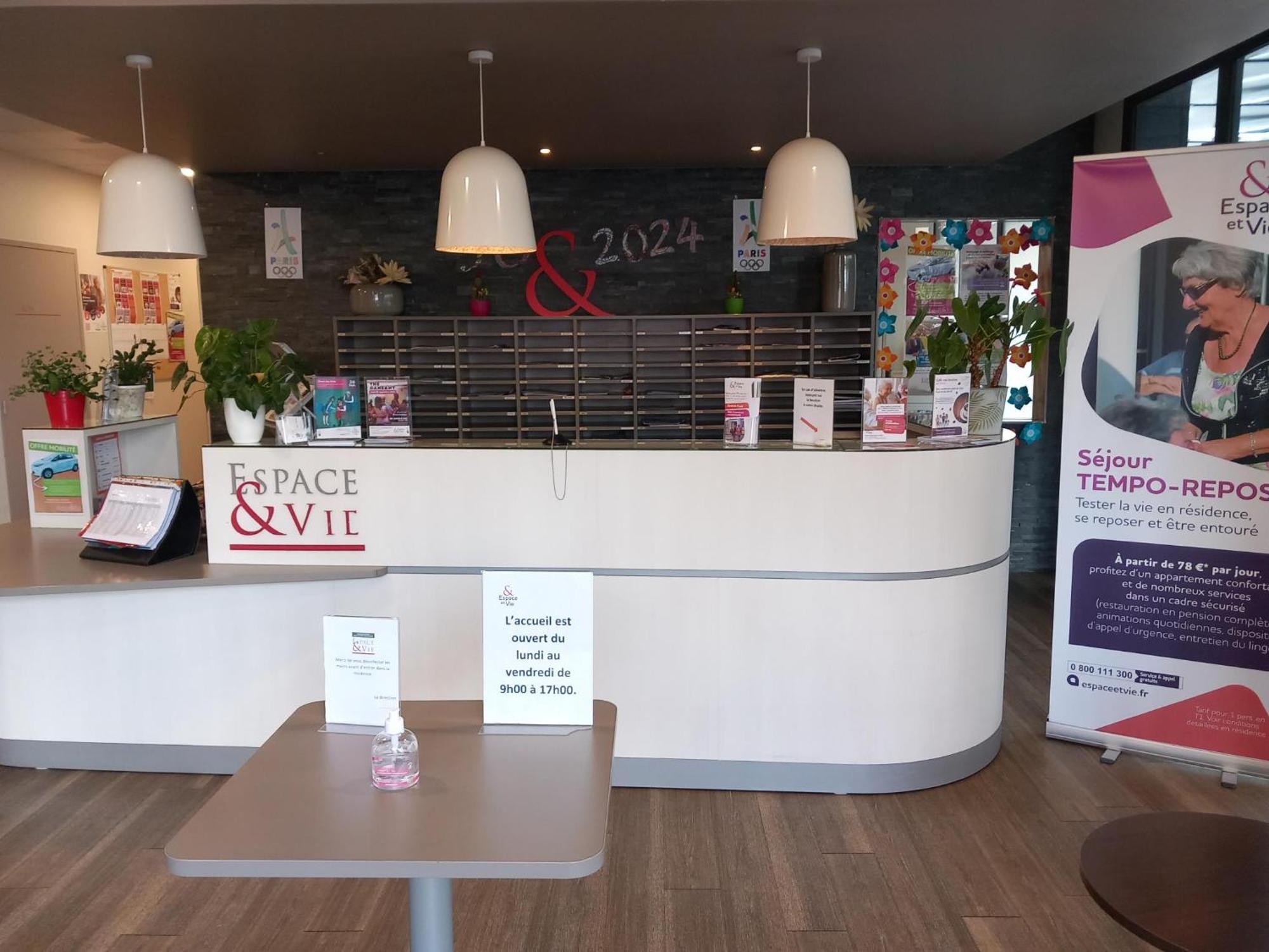 Residence Services Seniors Espace Et Vie Le Mans Esterno foto